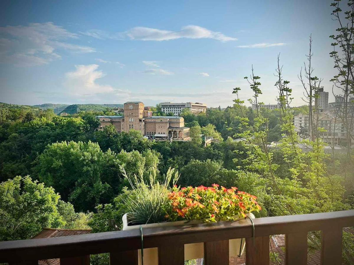 The Green Guest House Of Veliko Tarnovo-Amazing View, Top Location Exteriör bild