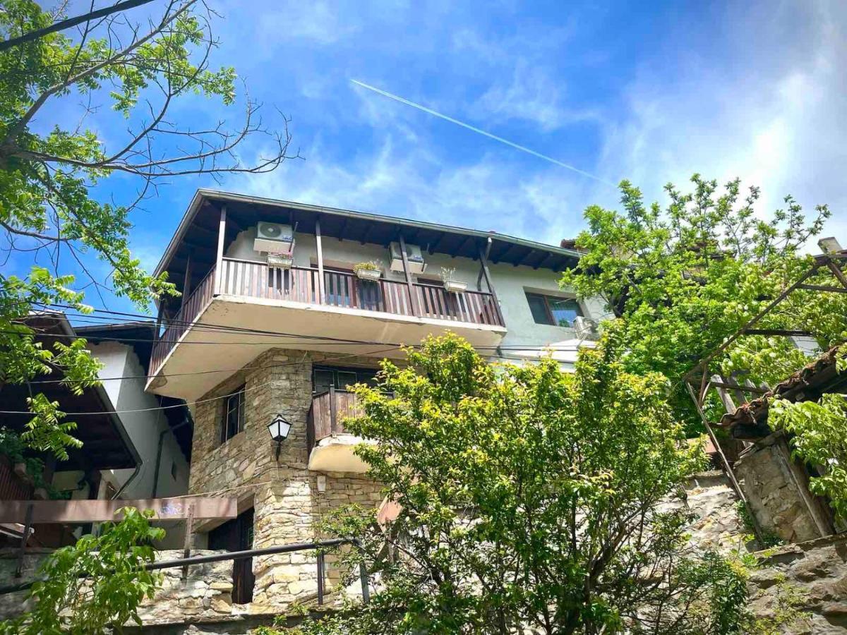 The Green Guest House Of Veliko Tarnovo-Amazing View, Top Location Exteriör bild