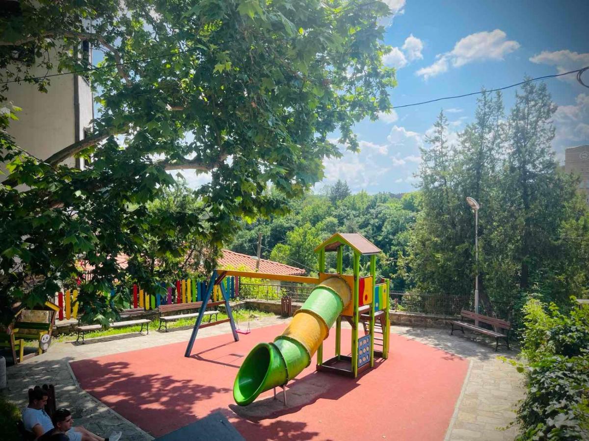 The Green Guest House Of Veliko Tarnovo-Amazing View, Top Location Exteriör bild